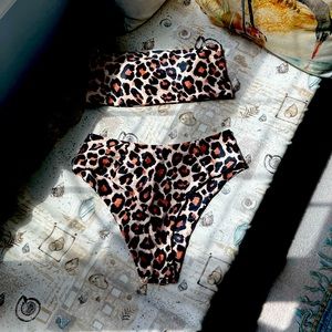 Two piece swimsuit leopard print